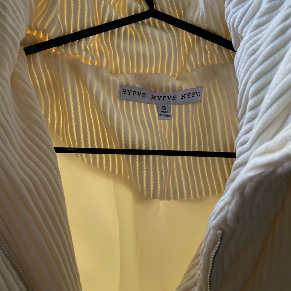 Jacket - Picture 3 of 4